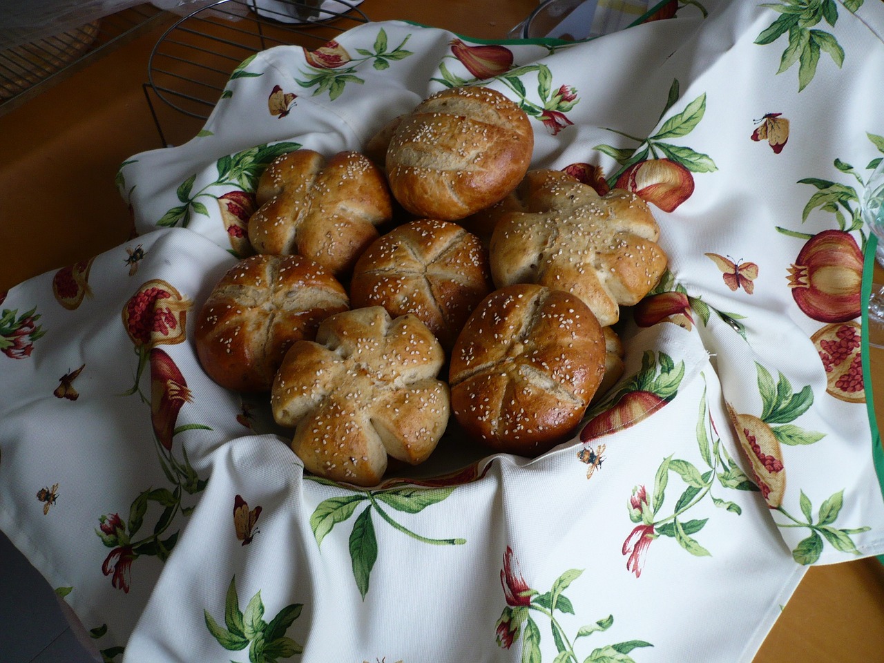 bread muffins food free photo