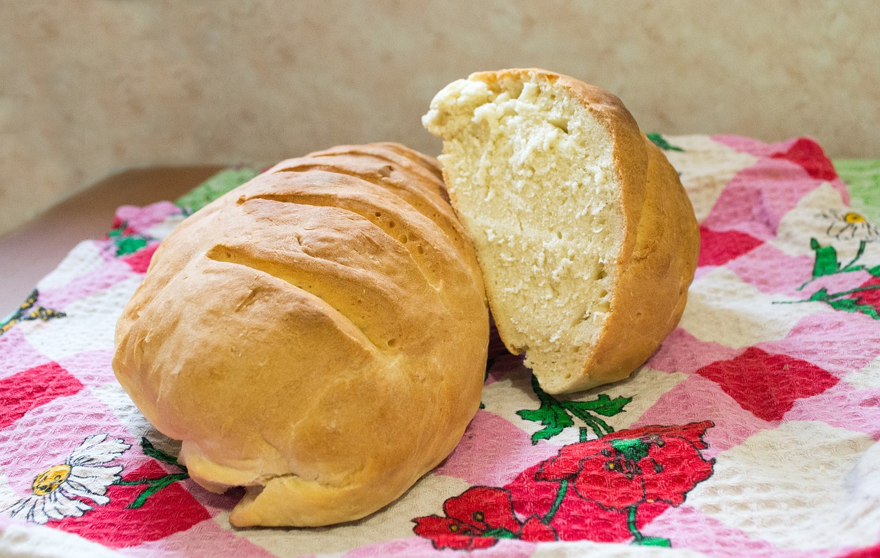 bread towel table free photo