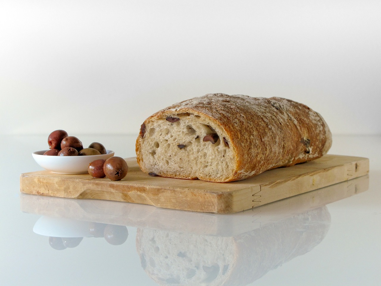 bread food olives free photo