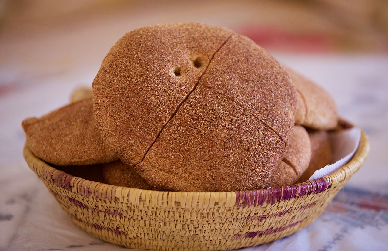 bread baker bread grain free photo