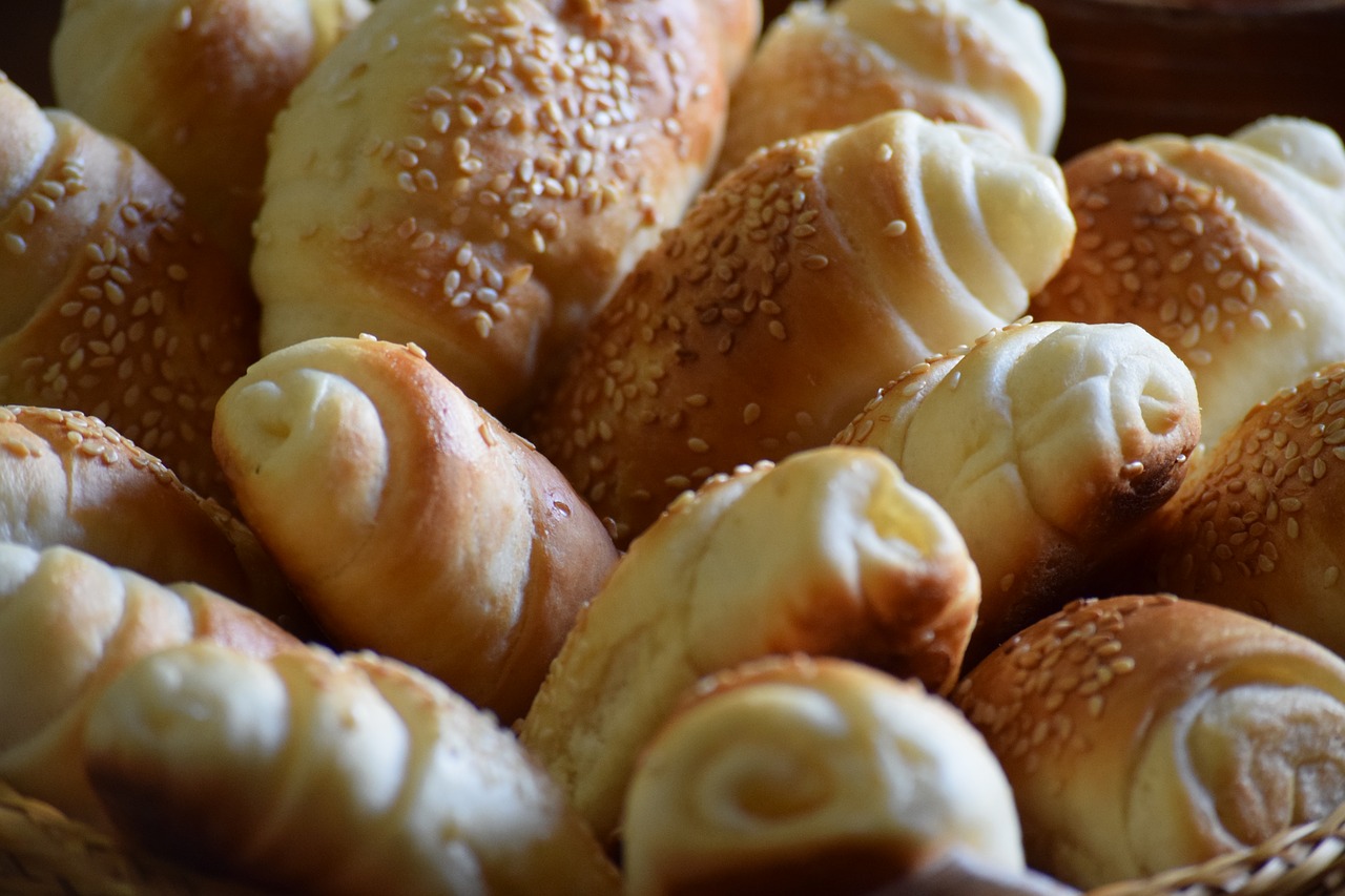 bread rolls food free photo