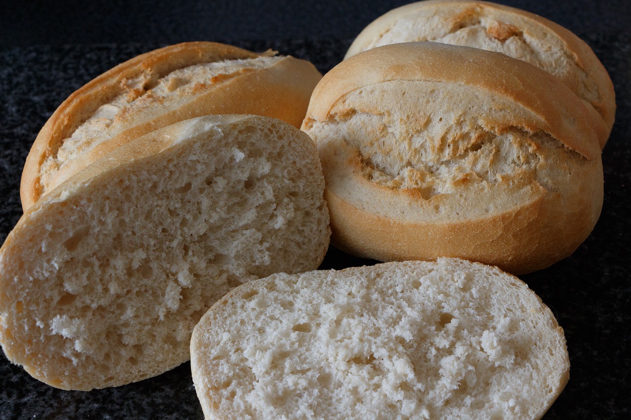 bread loaf food free photo