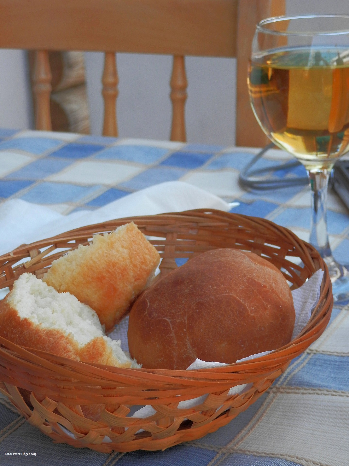 bread basket wine free photo