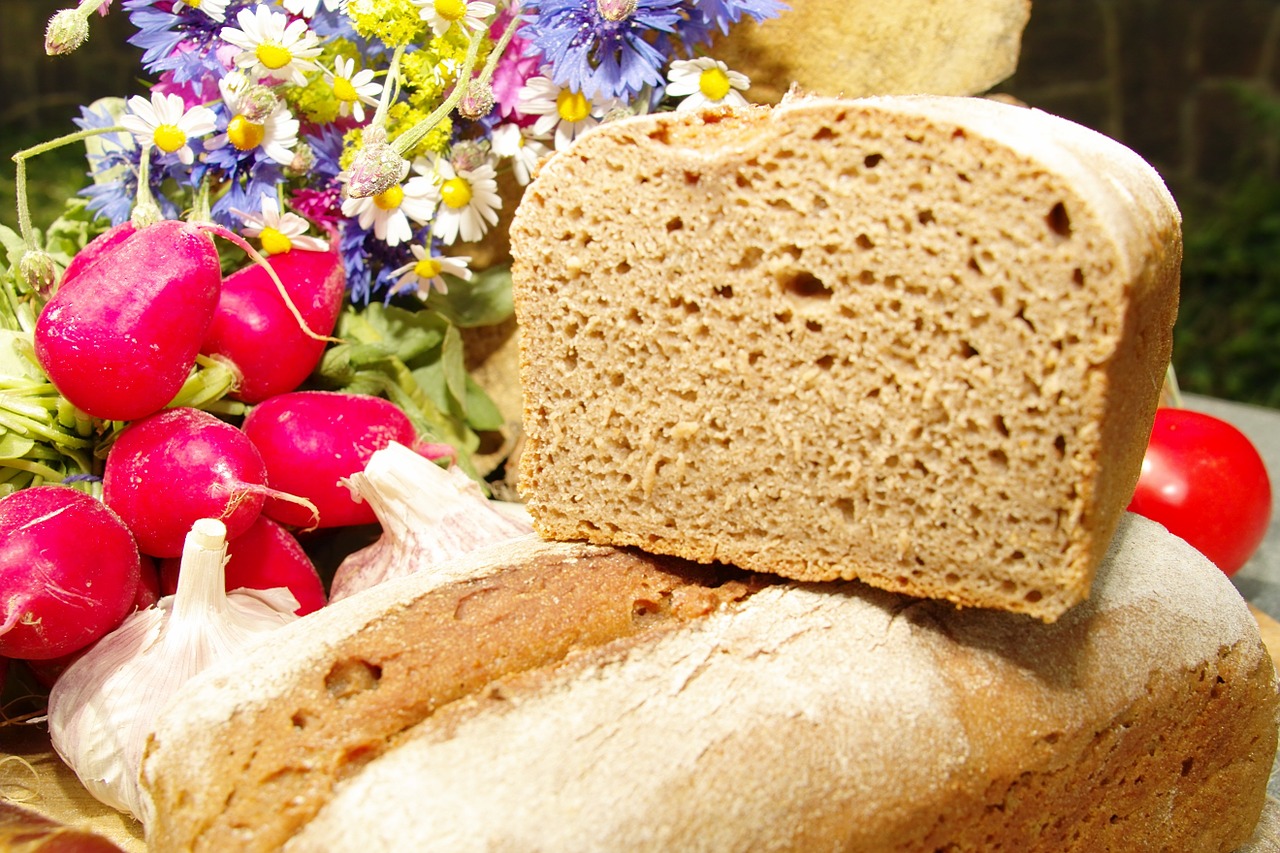 bread sliced baked goods healthy free photo