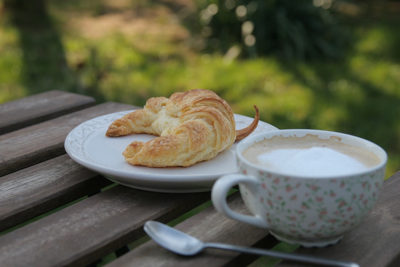 breakfast croissants coffee free photo