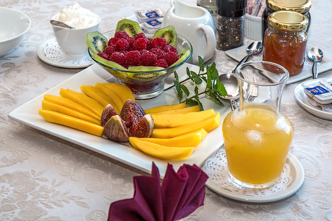 breakfast fresh fruit healthy eating free photo