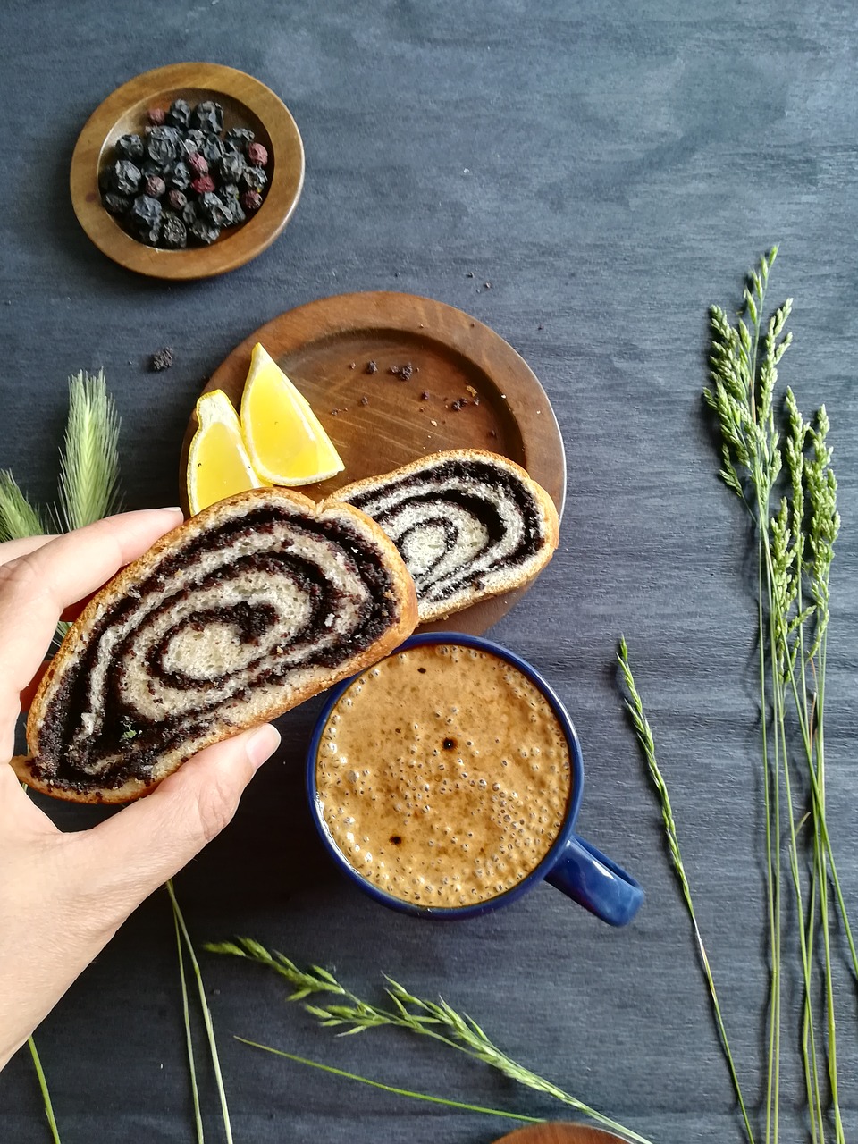 breakfast  coffee  strudel free photo