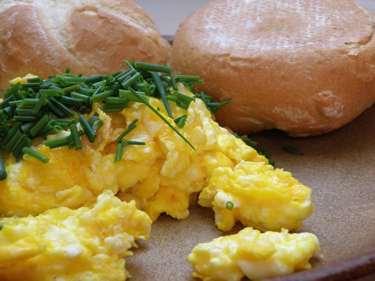 breakfast scrambled eggs bun free photo