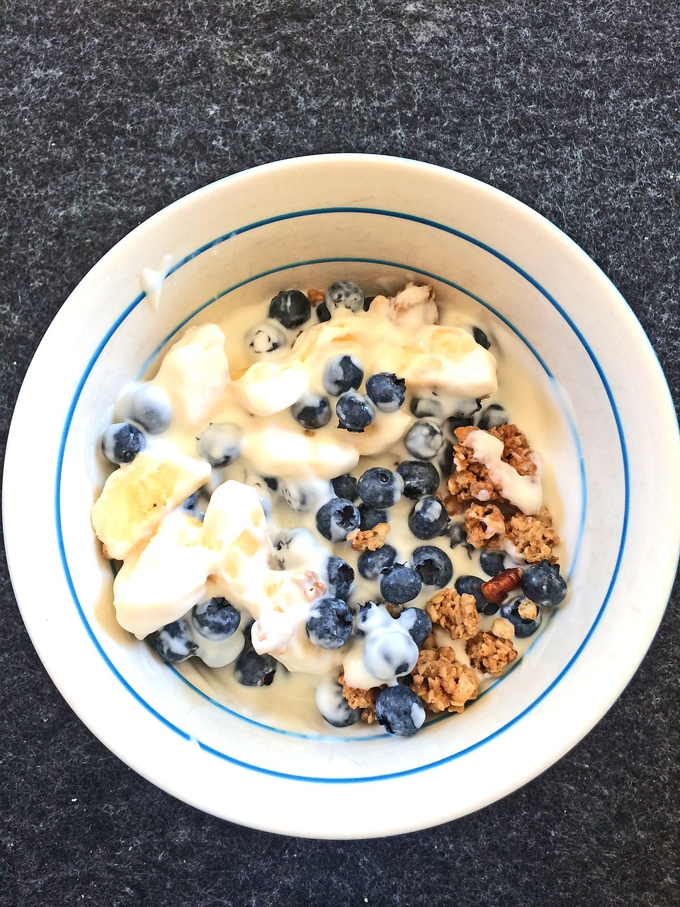 breakfast cereal blueberries free photo
