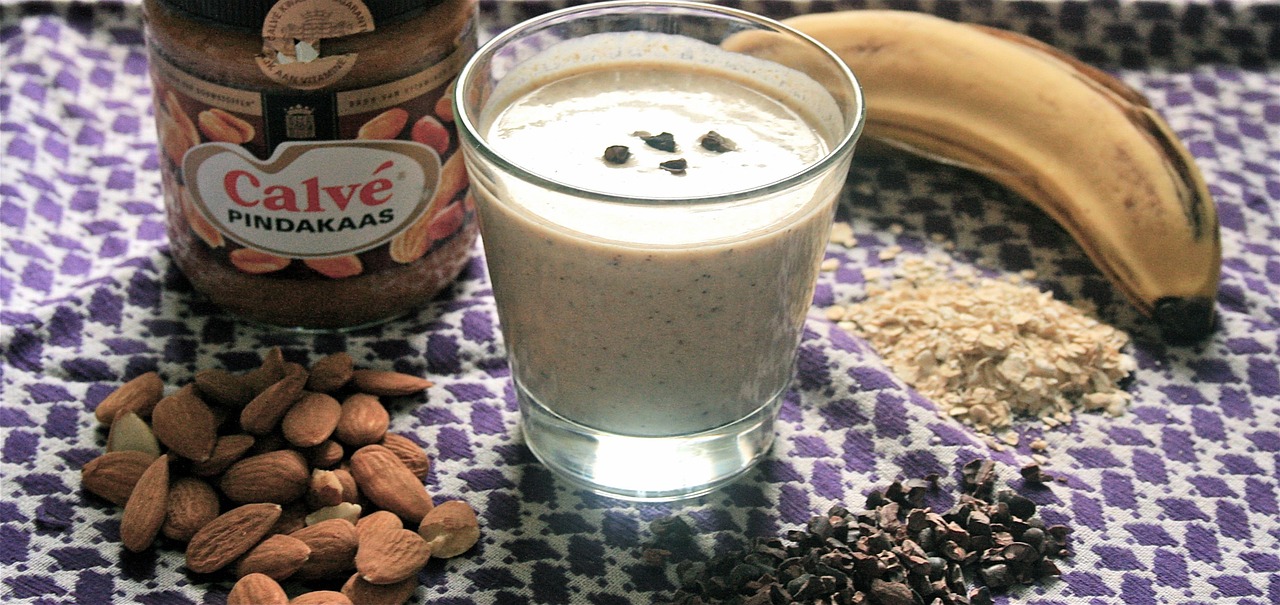 breakfast drink almond cocoa free photo