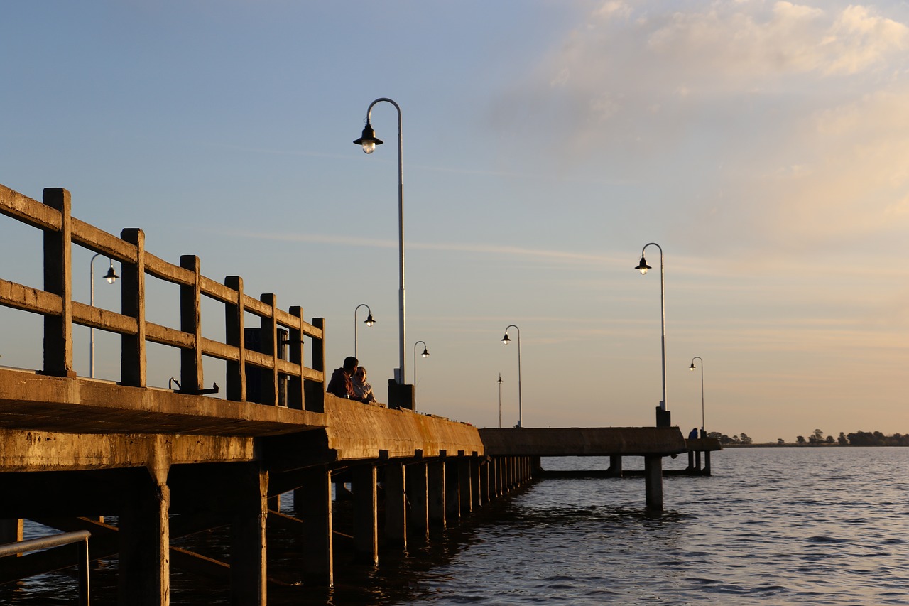 breakwater fishermen chascomús free photo