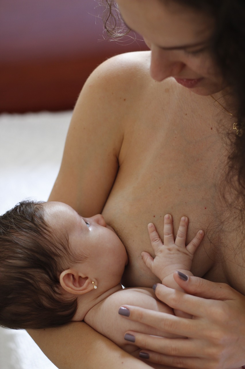 breastfeeding mother mother's love free photo