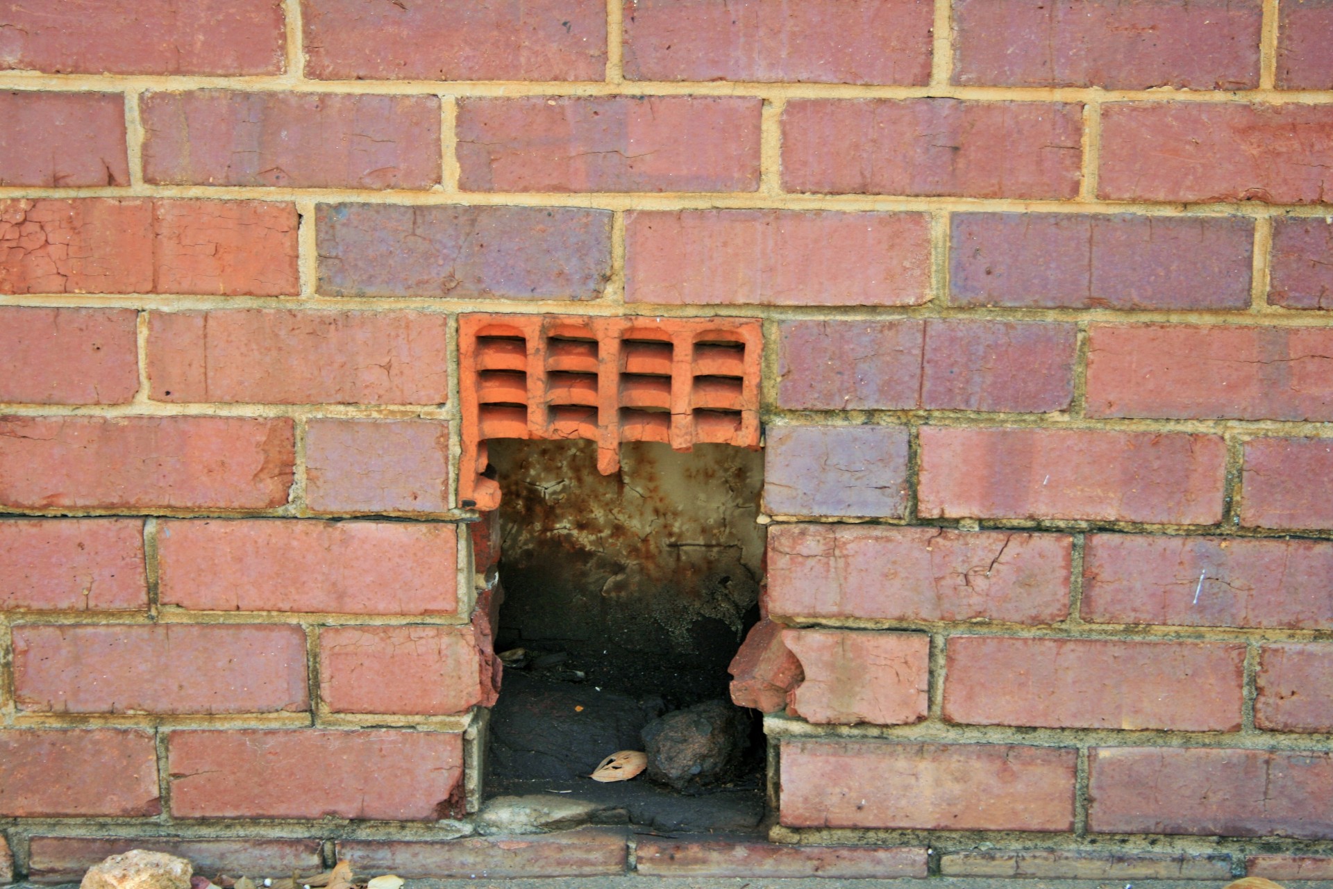 wall brick air vent free photo