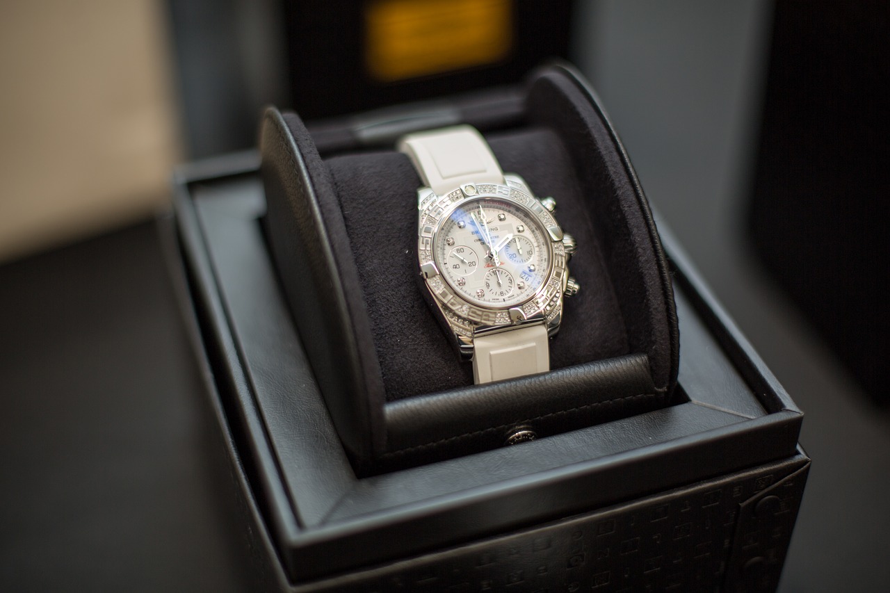 breitling  watch  breitling watch free photo