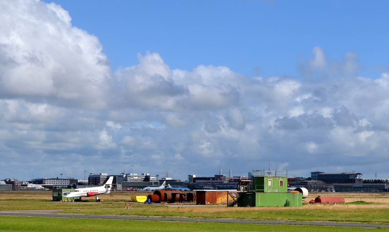 bremen airport aircraft free photo