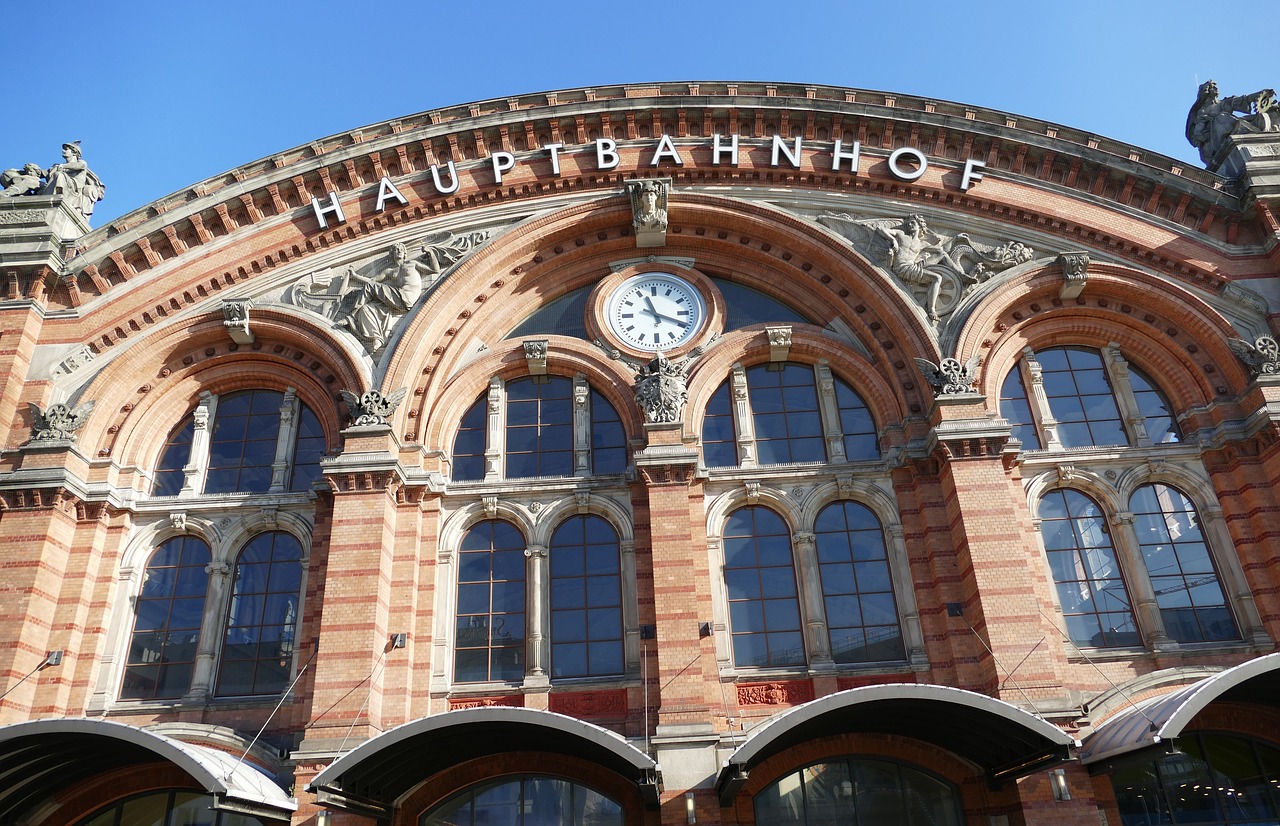 bremen  railway station  railway free photo