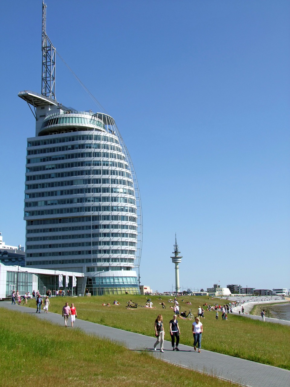 bremerhaven building architecture free photo