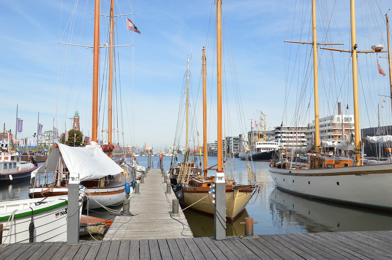 bremerhaven  weser  north sea free photo