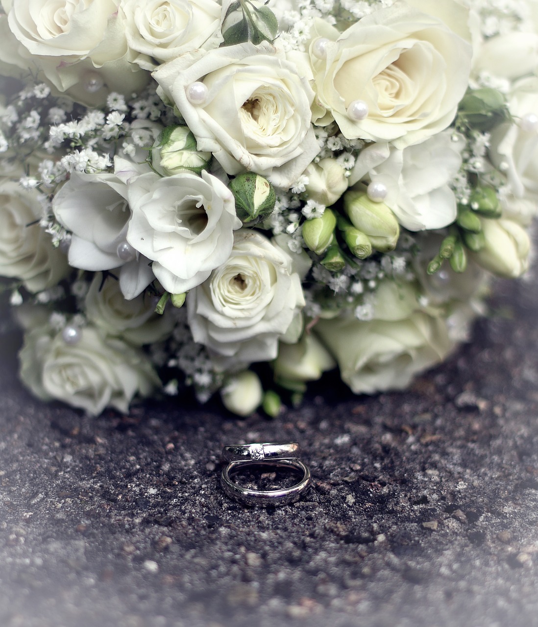 bridal bouquet  wedding rings  wedding free photo