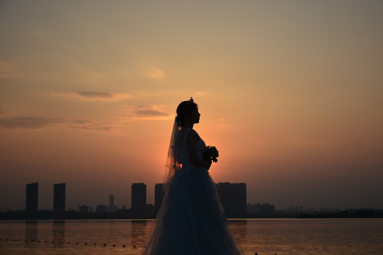 bride sunset yao lake free photo