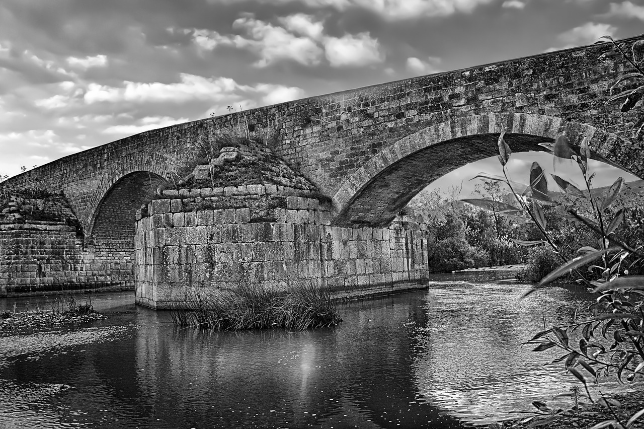 bridge romano river free photo