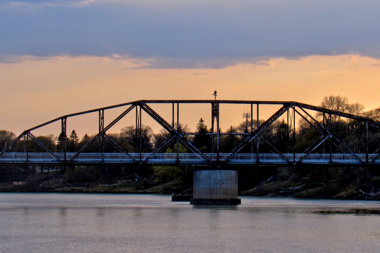 bridge dusk city free photo
