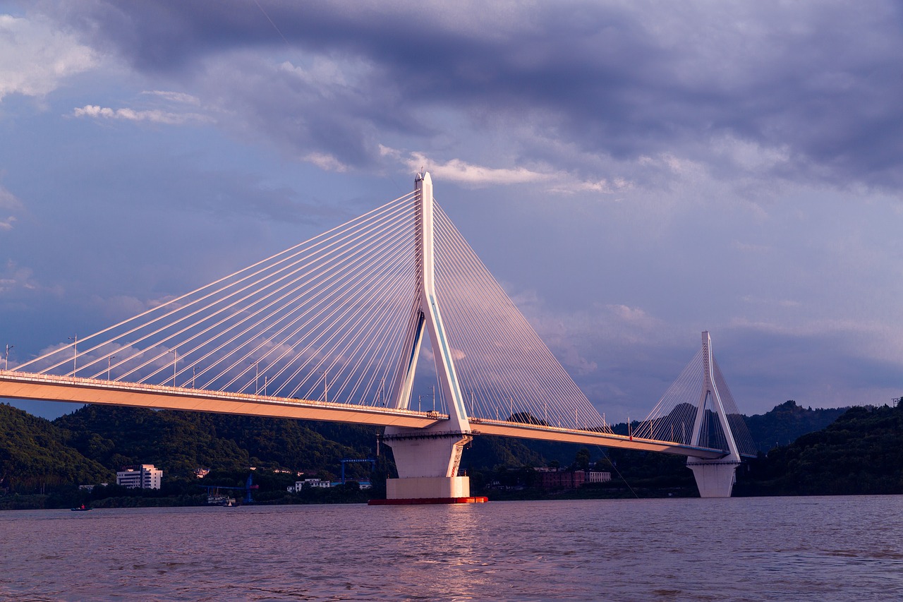 bridge yichang yangtze river bridge the rays free photo