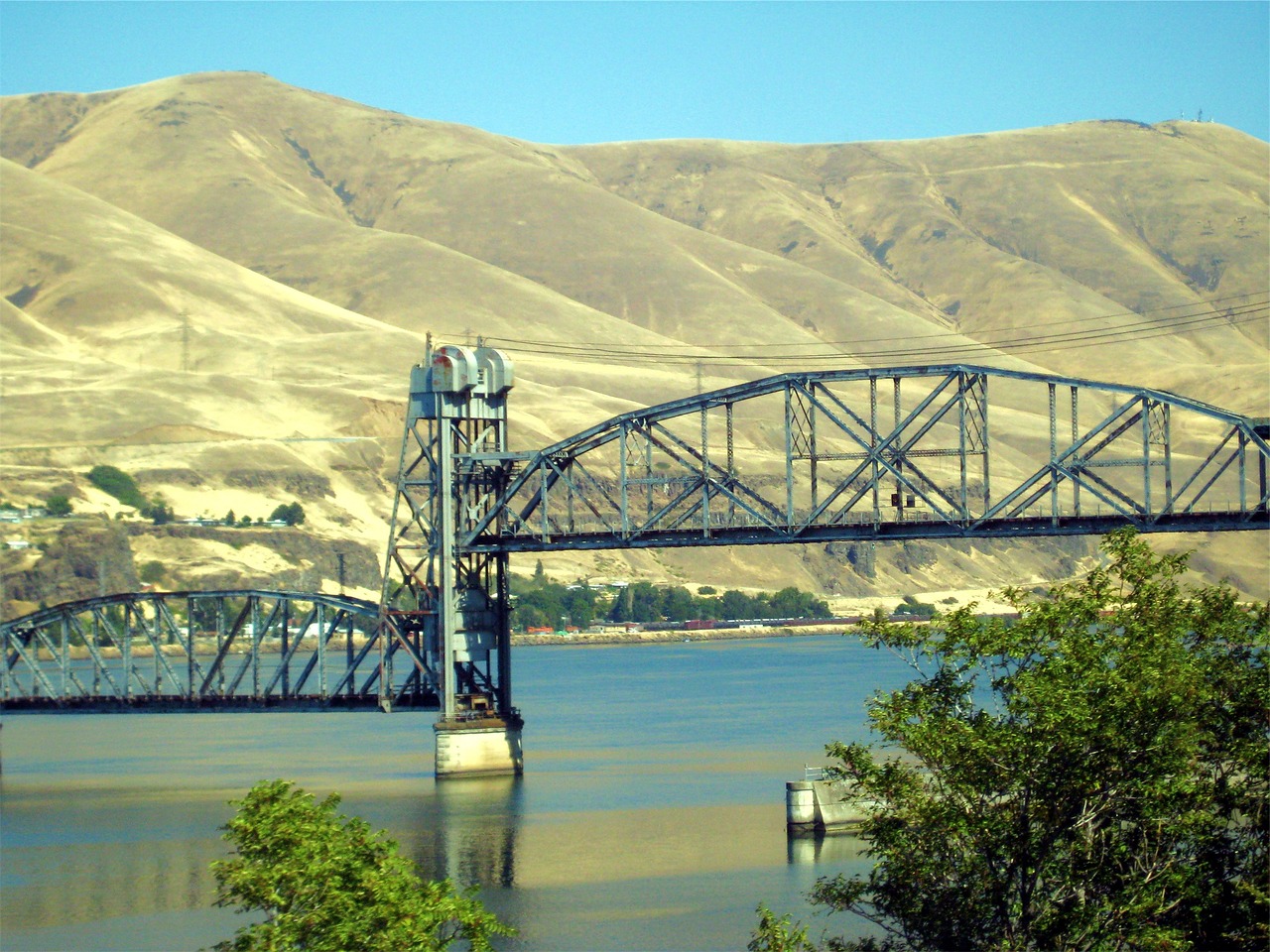 bridge architecture lake free photo