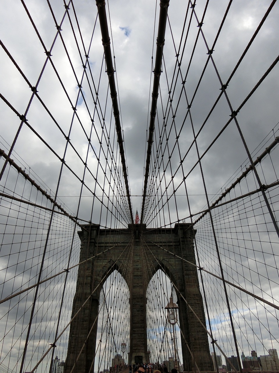 bridge new york-2017 evening twilight in september free photo