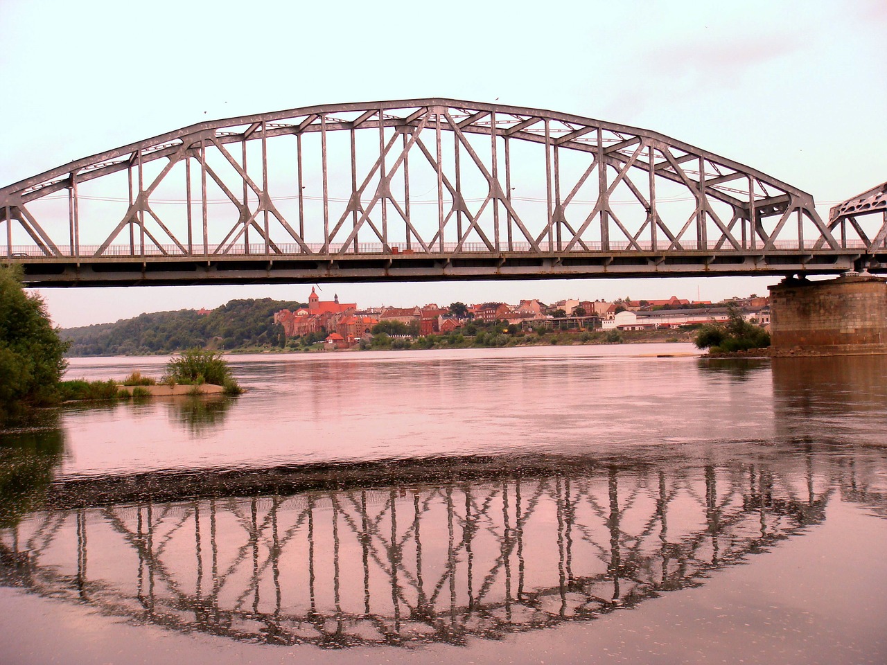 bridge  monolithic part of the waters  river free photo