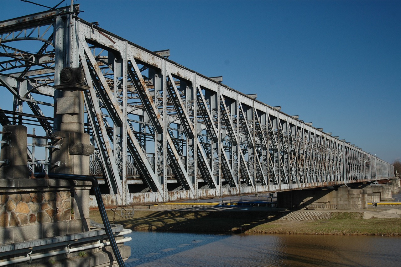 bridge  structure  monument free photo