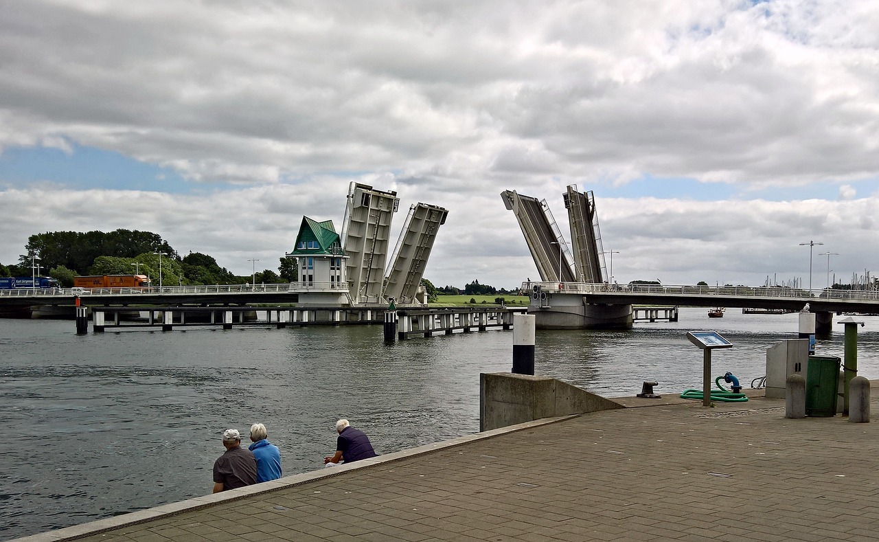 bridge  bascule bridge  building free photo