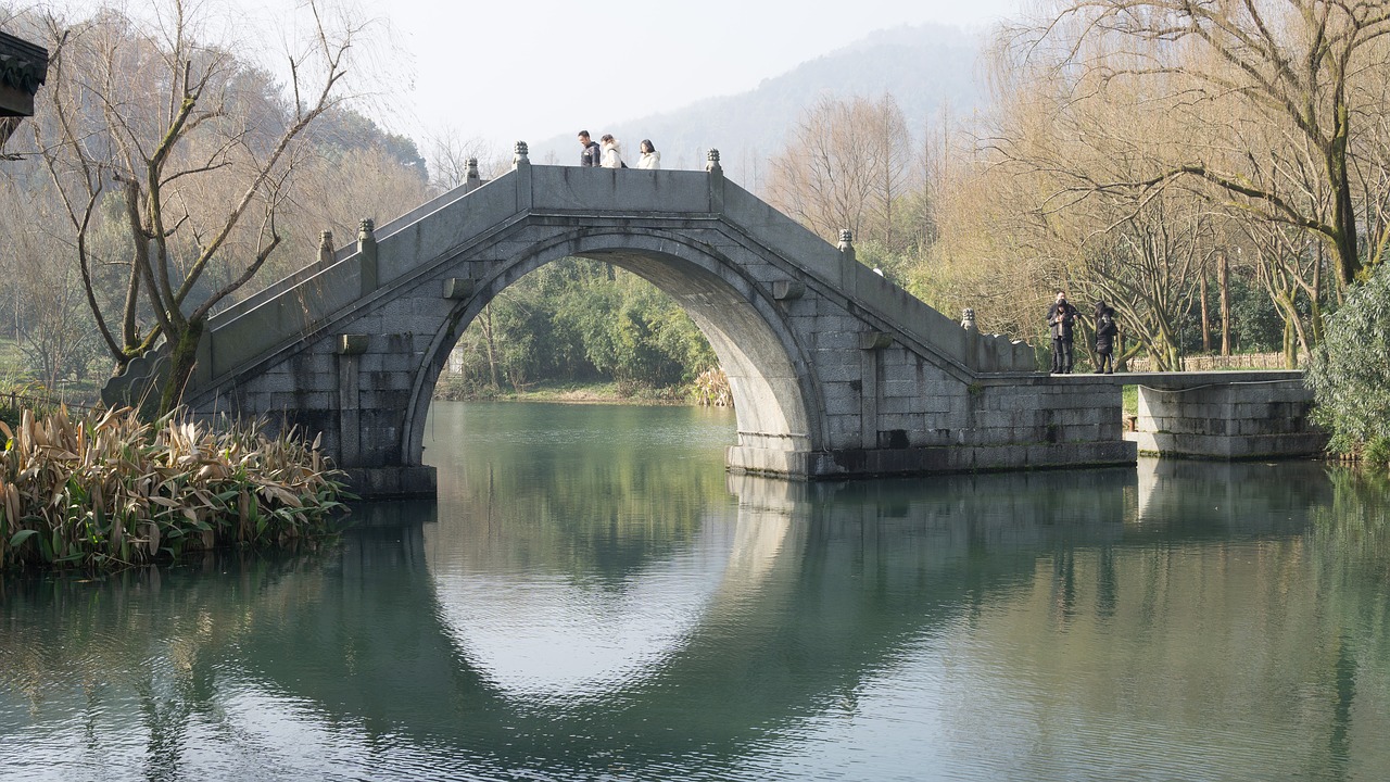 bridge  arch bridge  traditional building free photo