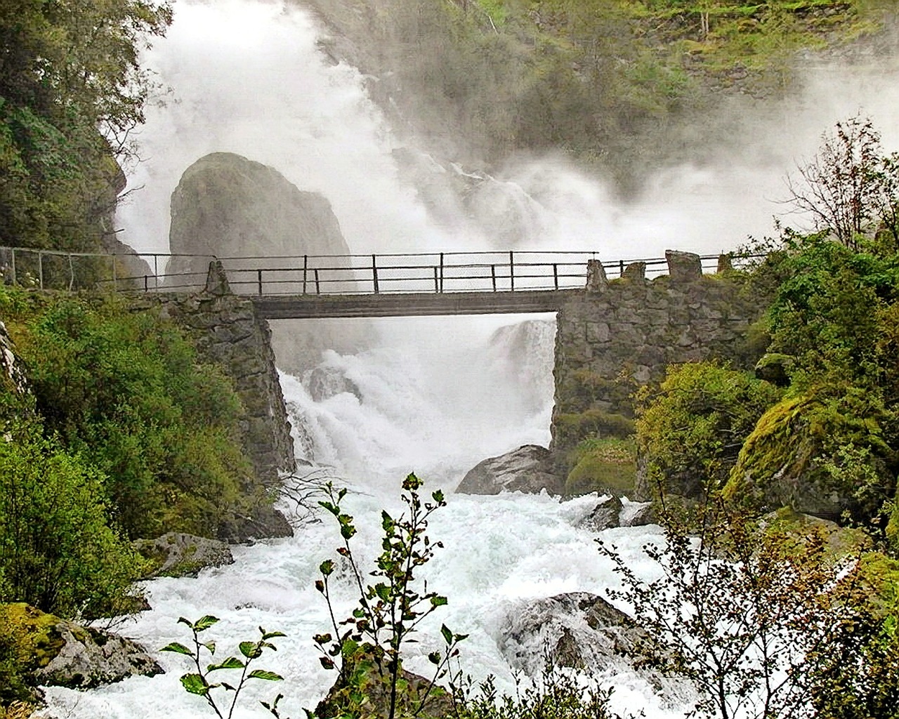 bridge geirangerfjord waterfall free photo