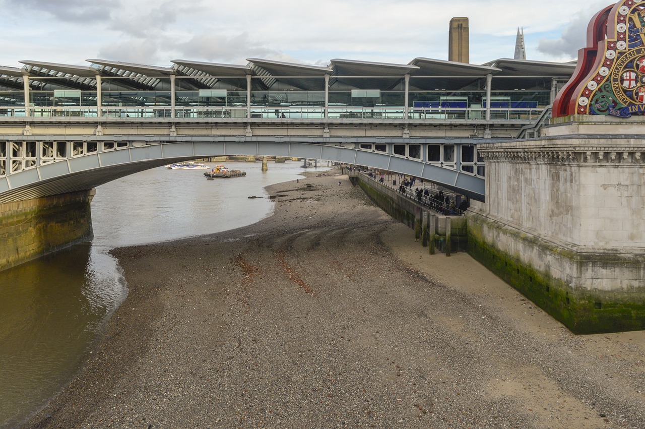 bridge  london  england free photo