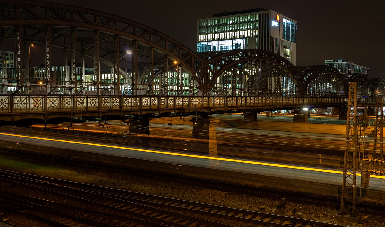 bridge munich hacker bridge free photo