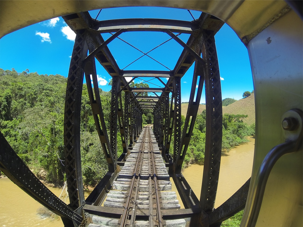 bridge architecture tracks free photo