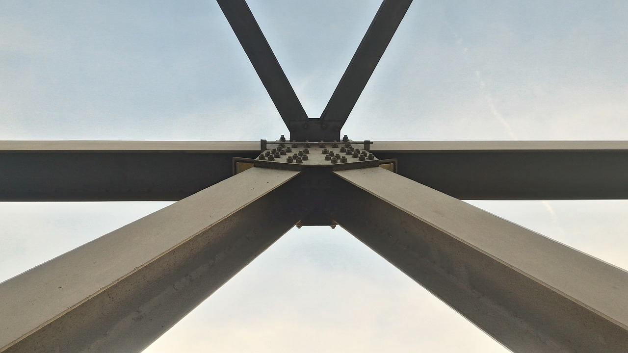bridge pylon metal free photo