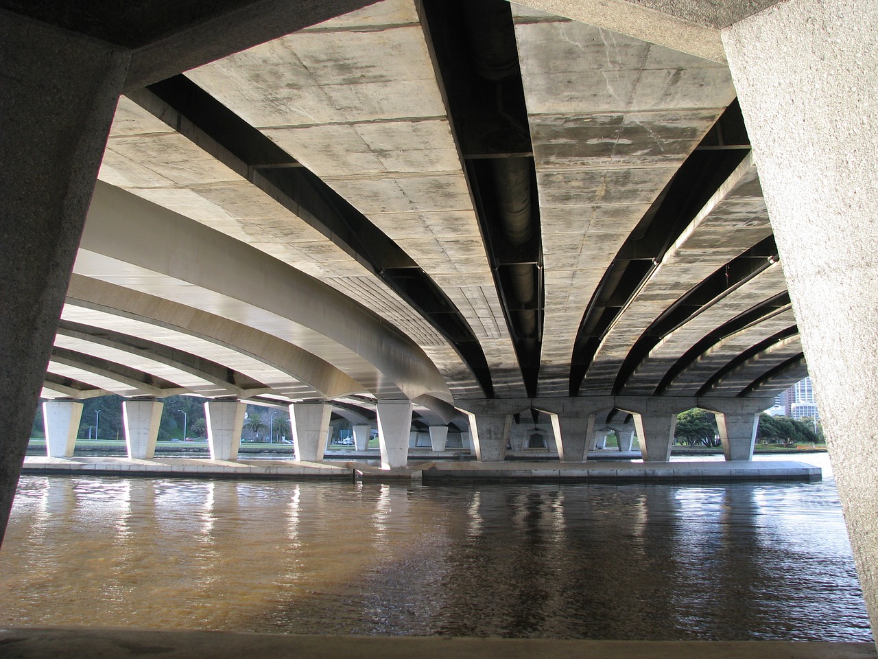 bridge architecture landmark free photo