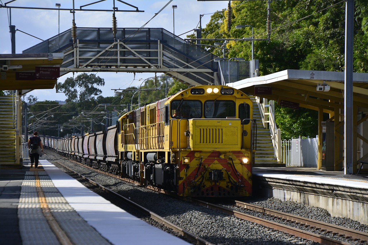 brisbane ipswich train free photo