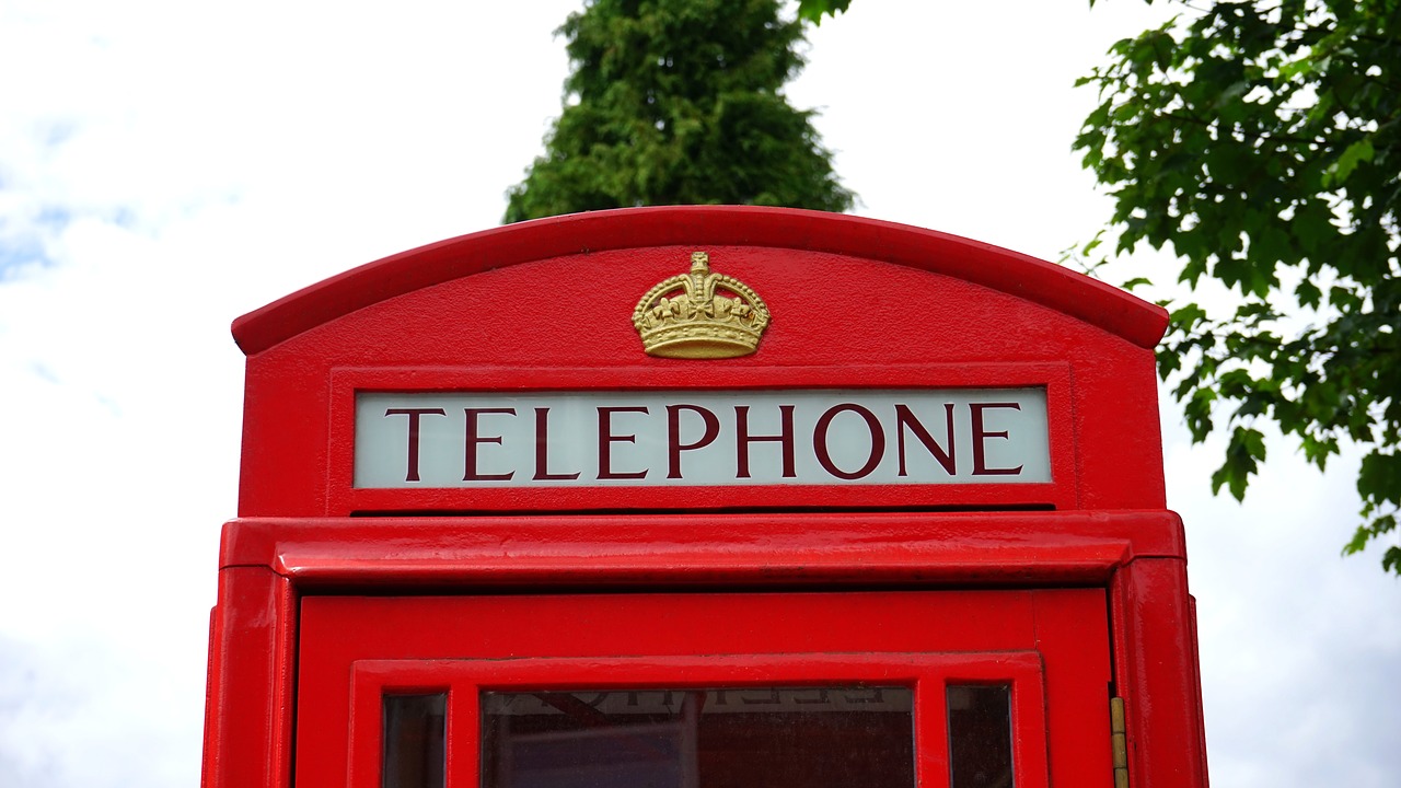 british telephone red free photo