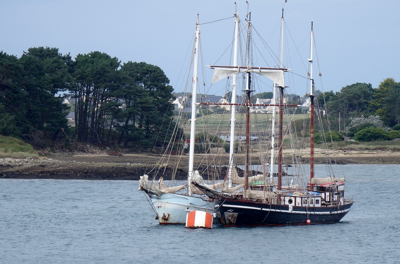 brittany sailboat vacancy free photo