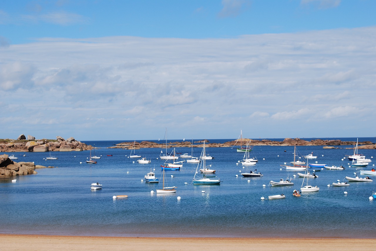 brittany sea boats free photo