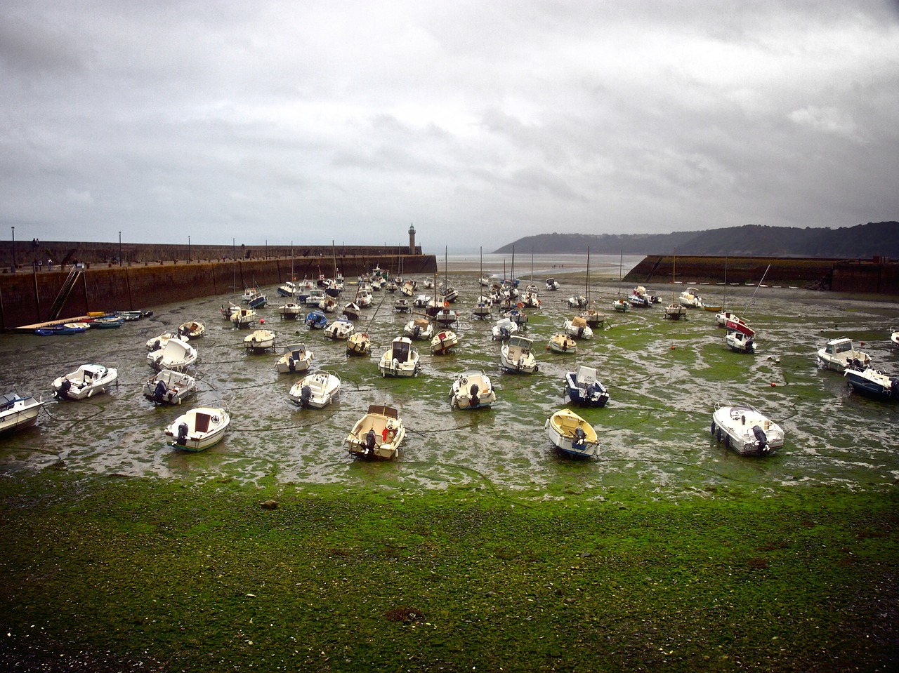 brittany  ebb  boats free photo