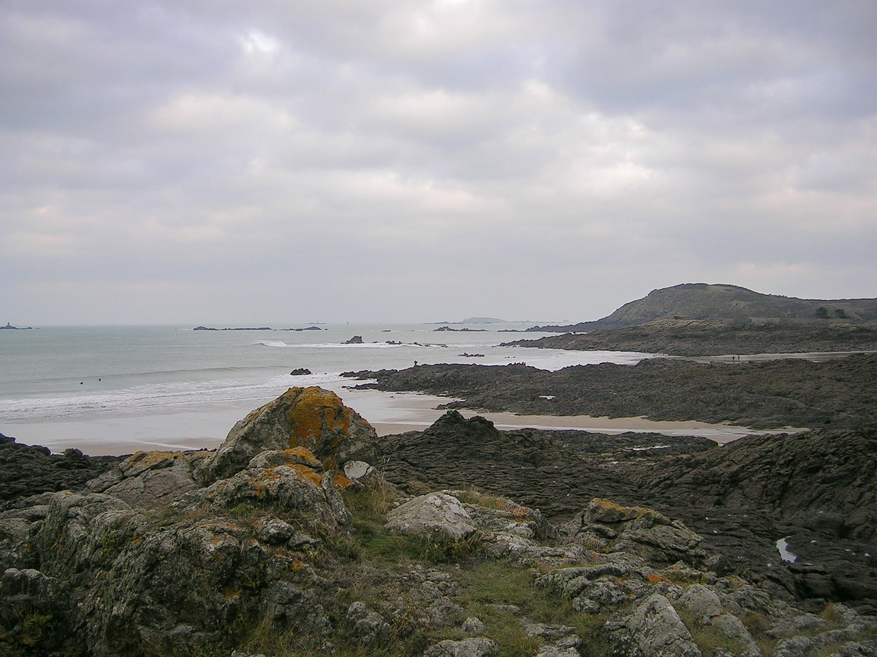 brittany france beaches rocks free photo
