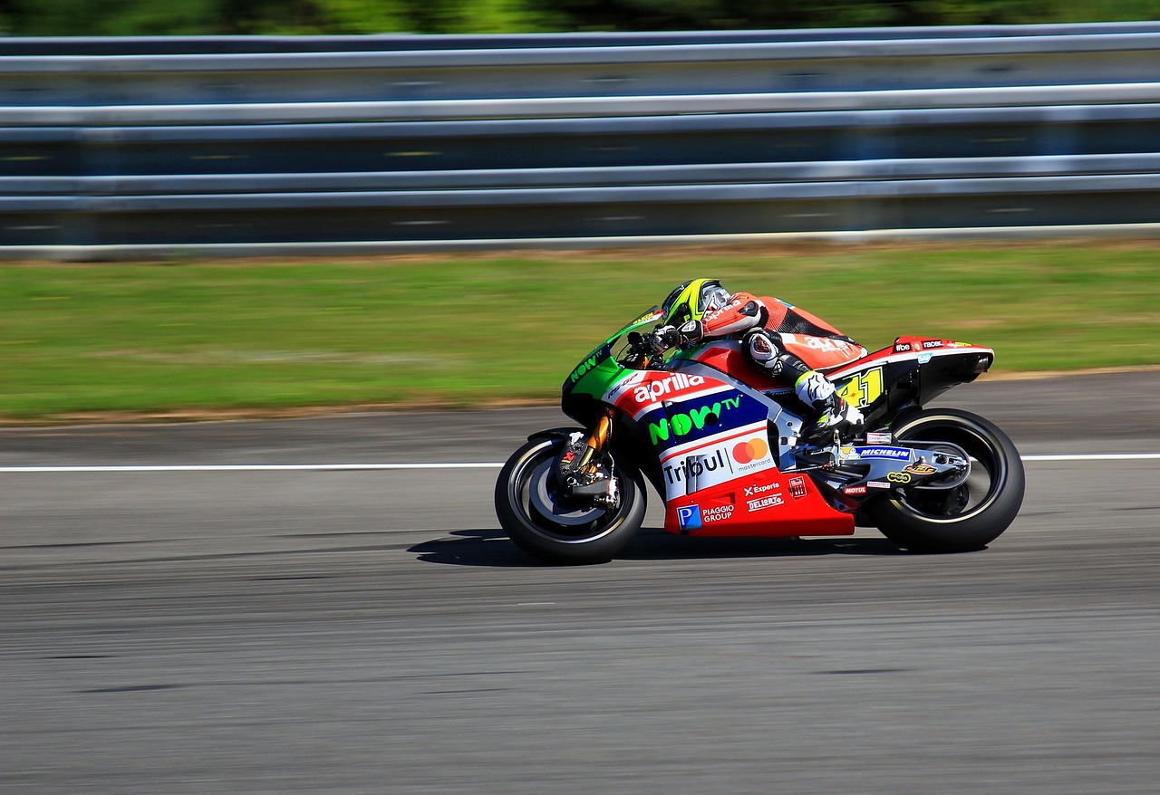 brno aleix espargaro motogp free photo