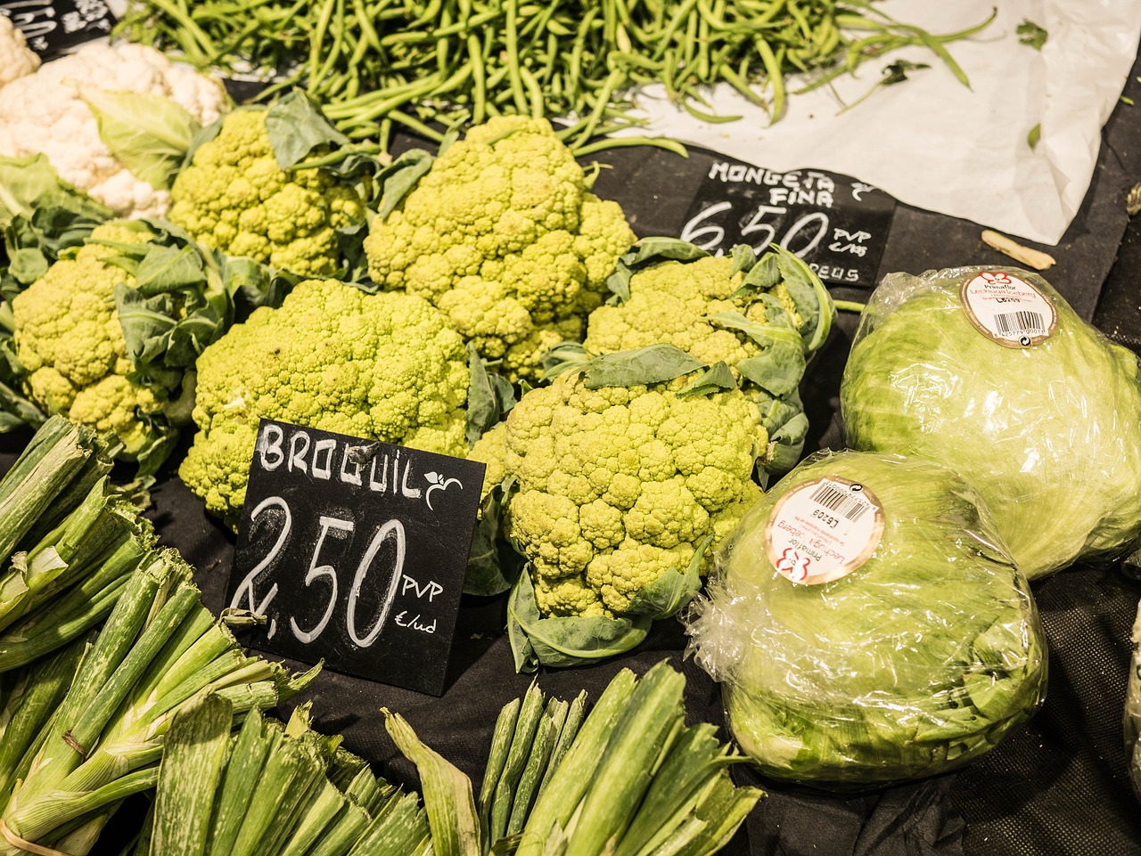 broccoli market vegetables free photo