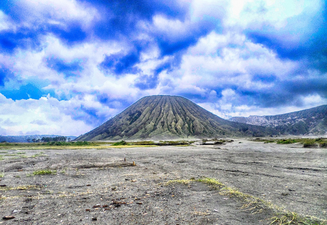 bromo mountain indonesia free photo