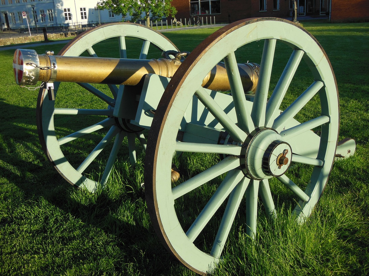 bronze cannon lavette oak wheels free photo
