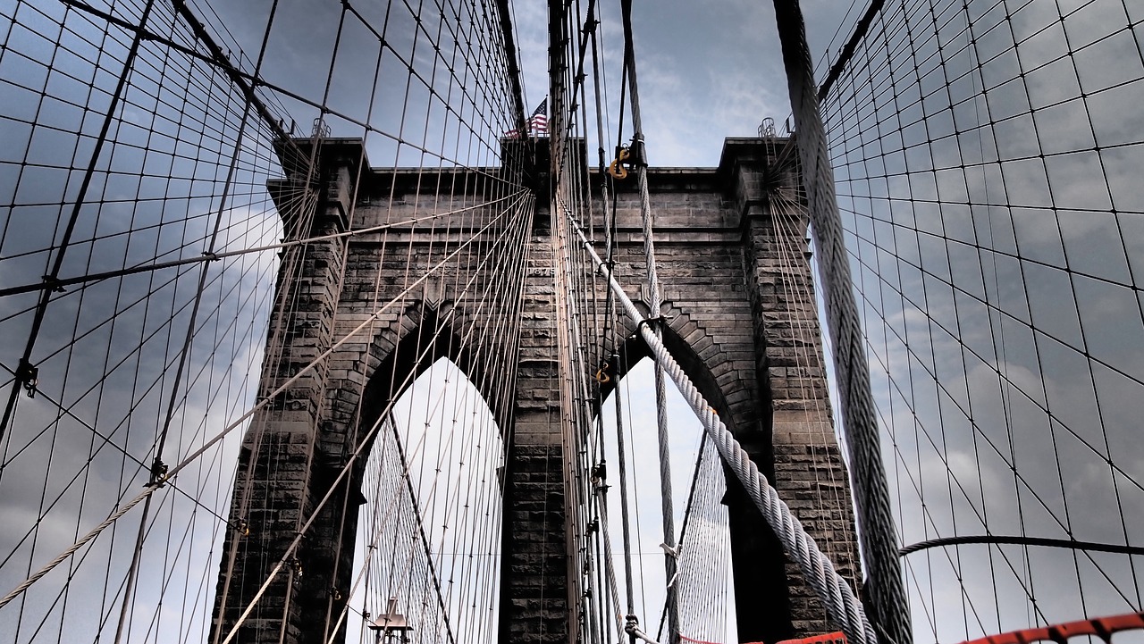 brooklyn bridge new york sky free photo